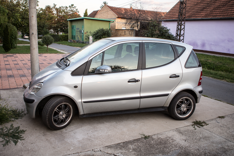 Illustration for article titled Euro cars photo dump